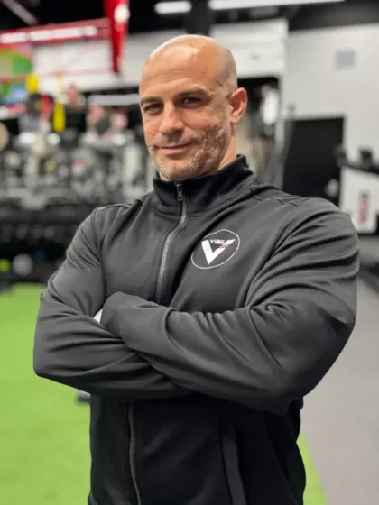 Manu Lobo